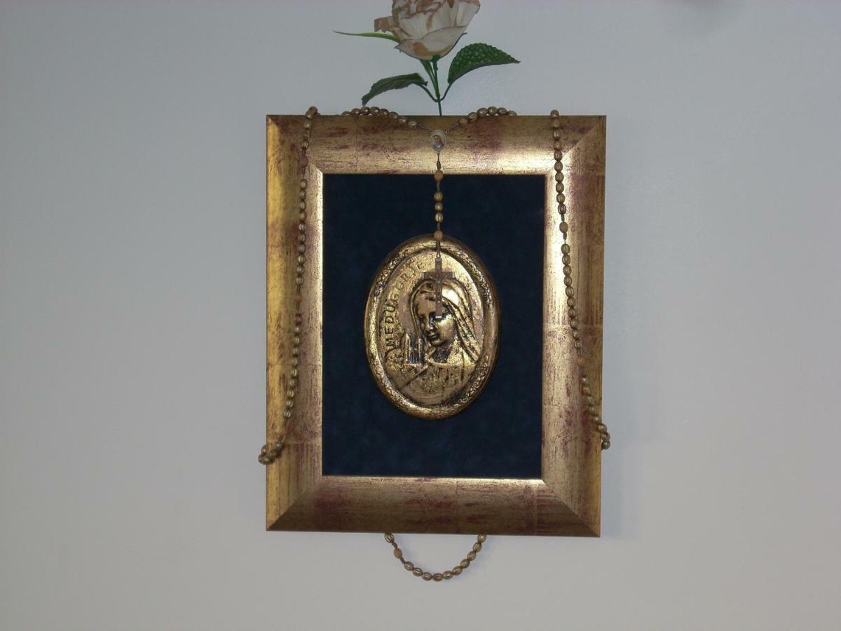 Golden Rose House Bed & Breakfast Knock  Ngoại thất bức ảnh